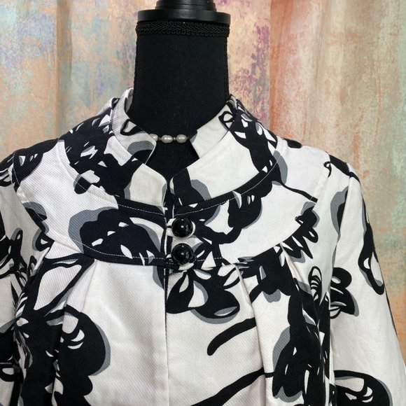 📌Casual Studio  Black and White Cotton Blazer - Jacket with Floral Print - Picture 3 of 16